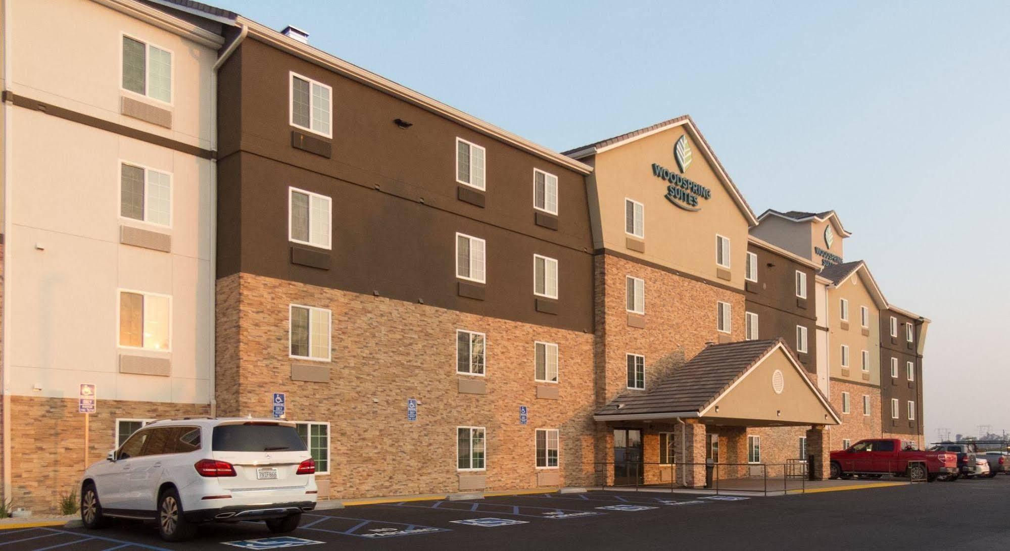 Woodspring Suites Bakersfield East Exterior foto